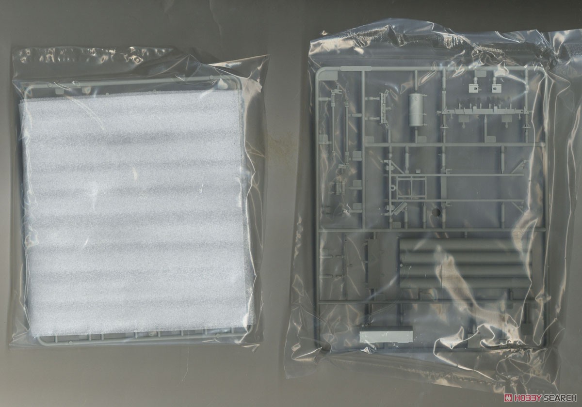 Terminal High Altitude Area Defence (THAAD) (Plastic model) 中身3