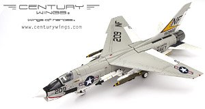 F-8E アメリカ海軍 第53戦闘飛行隊「アイアン・エンジェルス」空母ハンコック搭載 ベトナム戦争時 67年 NF209/#150900 (完成品飛行機)