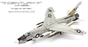 F-8E アメリカ海軍 第53戦闘飛行隊「アイアン・エンジェルス」空母ハンコック搭載 ベトナム戦争時 67年 NF201/#150877(主翼フラップ・スラットダウン固定) (完成品飛行機)