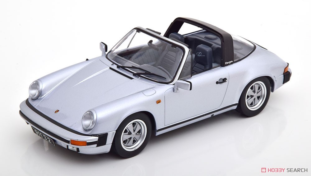 Porsche 911 Carrera 3.2 Targa 250.000 Anniversary 1988 silver (ミニカー) 商品画像1