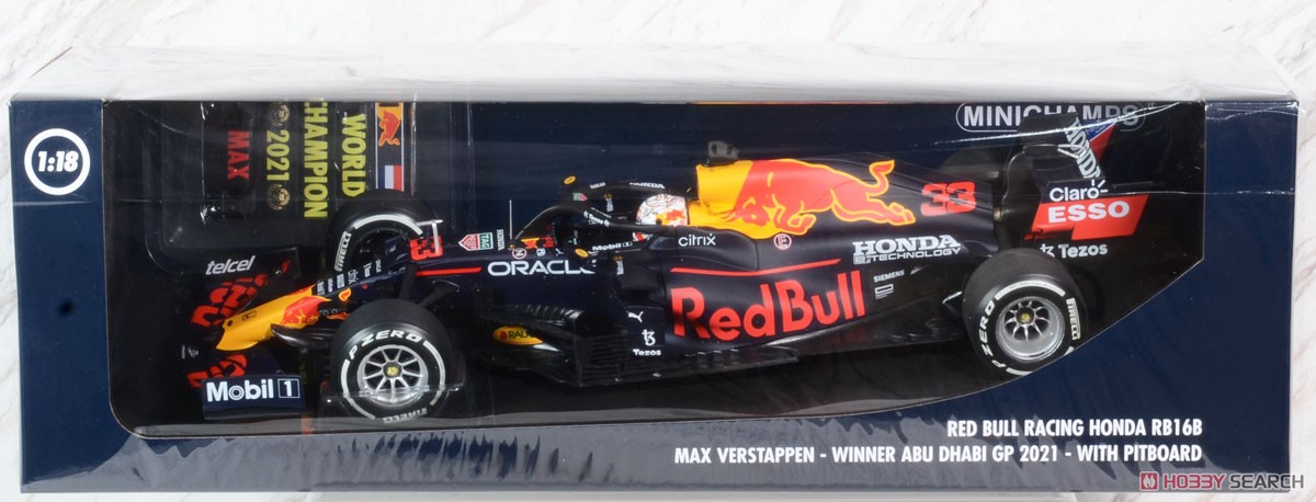Red Bull Racing Honda RB16B - Max Verstappen - Winner Abu Dhabi GP 2021 w/Pitboard World Champion 2021 (Diecast Car) Package1