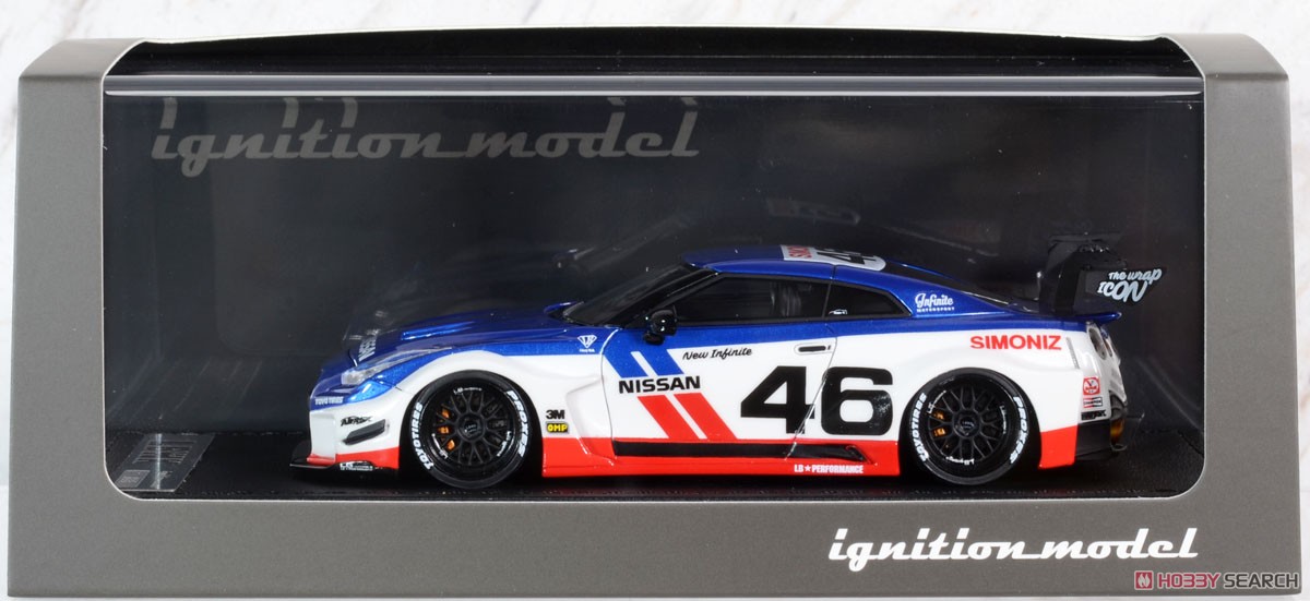 LB-Silhouette WORKS GT Nissan 35GT-RR White / Blue / Red (ミニカー) パッケージ1