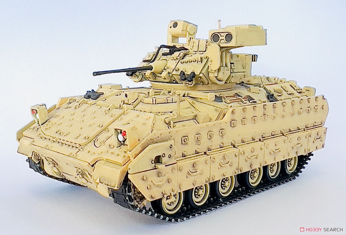 アメリカ軍 歩兵戦闘車 M2A3 ブラッドレー 完成品 (デザートイエロー) (完成品AFV) 商品画像1