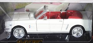 James Bond 1964 1/2 Ford Mustang Convertible Goldfinger (White) (ミニカー)