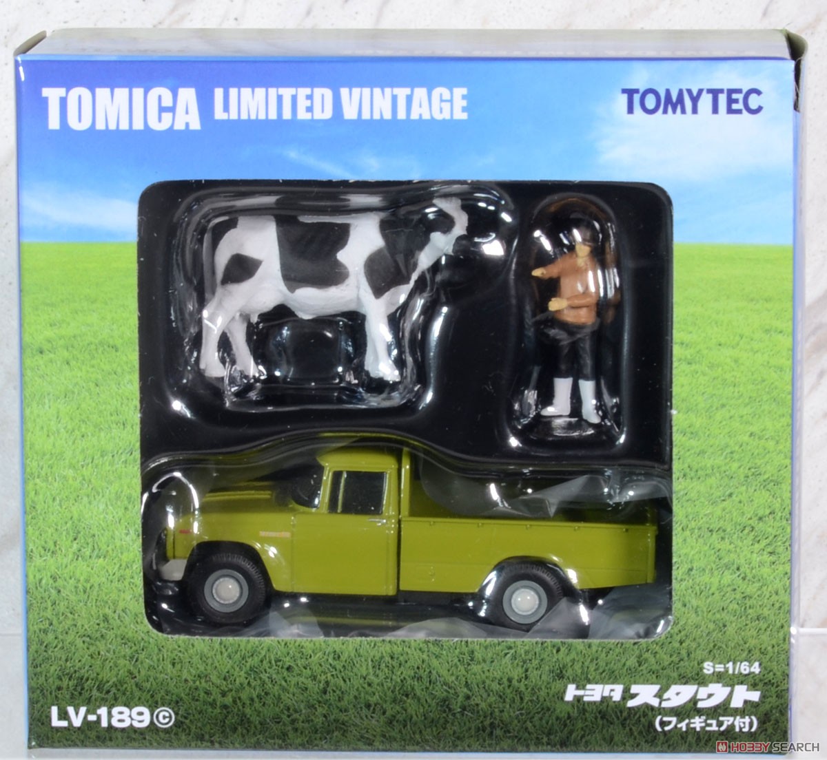 TLV-189c Toyota Stout (Green) w/Figure (Diecast Car) Package1
