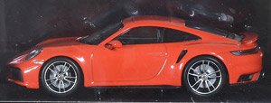 ポルシェ 911 (992) ターボ S 2020 オレンジ (ミニカー)