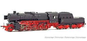 DB, heavy steam locomotive BR 42 with 3 front lights, period III (Model Train)