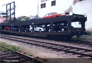 SNCF, 2-unit set DD DEV 66 autotransporter, green livery with white `Encadre` logo, period IV (2-Car Set) (Model Train)