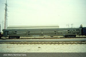 RENFE, 2-unit DDMA autotransporter, w/protective lateral grills, period IV (2両セット) (鉄道模型)