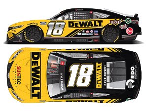 `カイル・ブッシュ` #18 DeWALT TOYOTA カムリ NASCAR 2022 ネクストジェネレーション 【フードオープン】 (ミニカー)