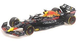 オラクル レッド ブル レーシング RB18 マックス・フェルスタッペン サウジアラビアGP ウィナー (ミニカー)