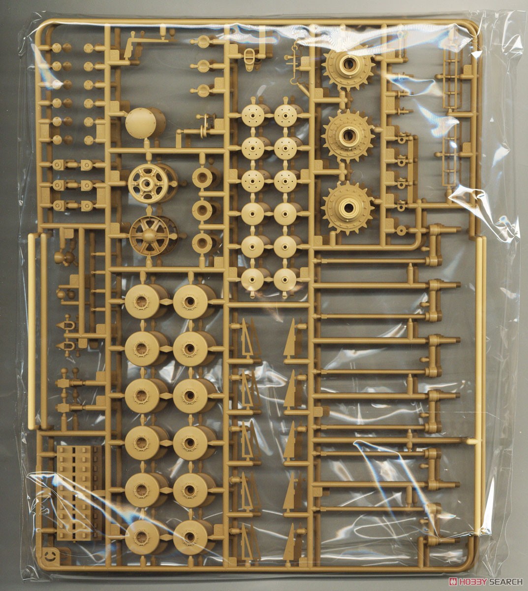 KV-1 Model 1942 Simplified Turret w/Workable Track Links (Plastic model) Contents4