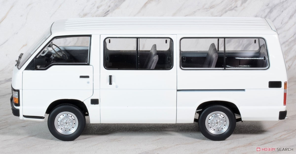 Toyota Haice Van YH50 3代目 White ライト丸目 RHD (ミニカー) 商品画像3