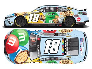 `カイル・ブッシュ` #18 M&M`S クランチクッキー TOYOTA カムリ NASCAR 2022 ネクストジェネレーション (ミニカー)