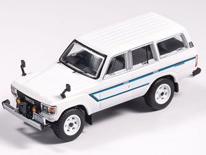 Toyota Land Cruiser 60 - RHD White w/Front Winch & Spotlight) (Diecast Car)