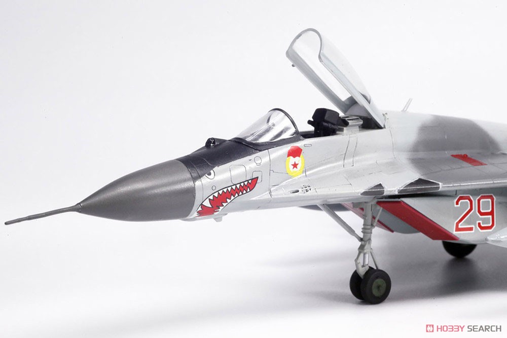 ロシア空軍 MiG-29 (9.13) フルクラムC 迷彩型紙シート付き (プラモデル) 商品画像3