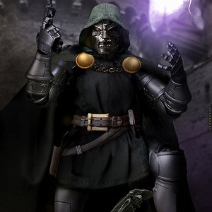 ONE:12 Collective/ Marvel Comics: Dr. Doom 1/12 Action Figure (Completed)