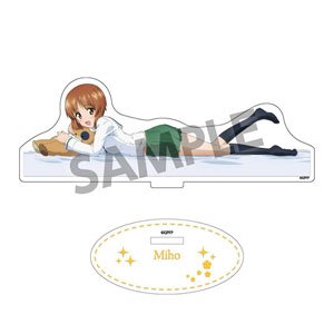 ガールズ＆パンツァー 最終章 アクリルフィギュア 西住みほ 添い寝A ver. (キャラクターグッズ)
