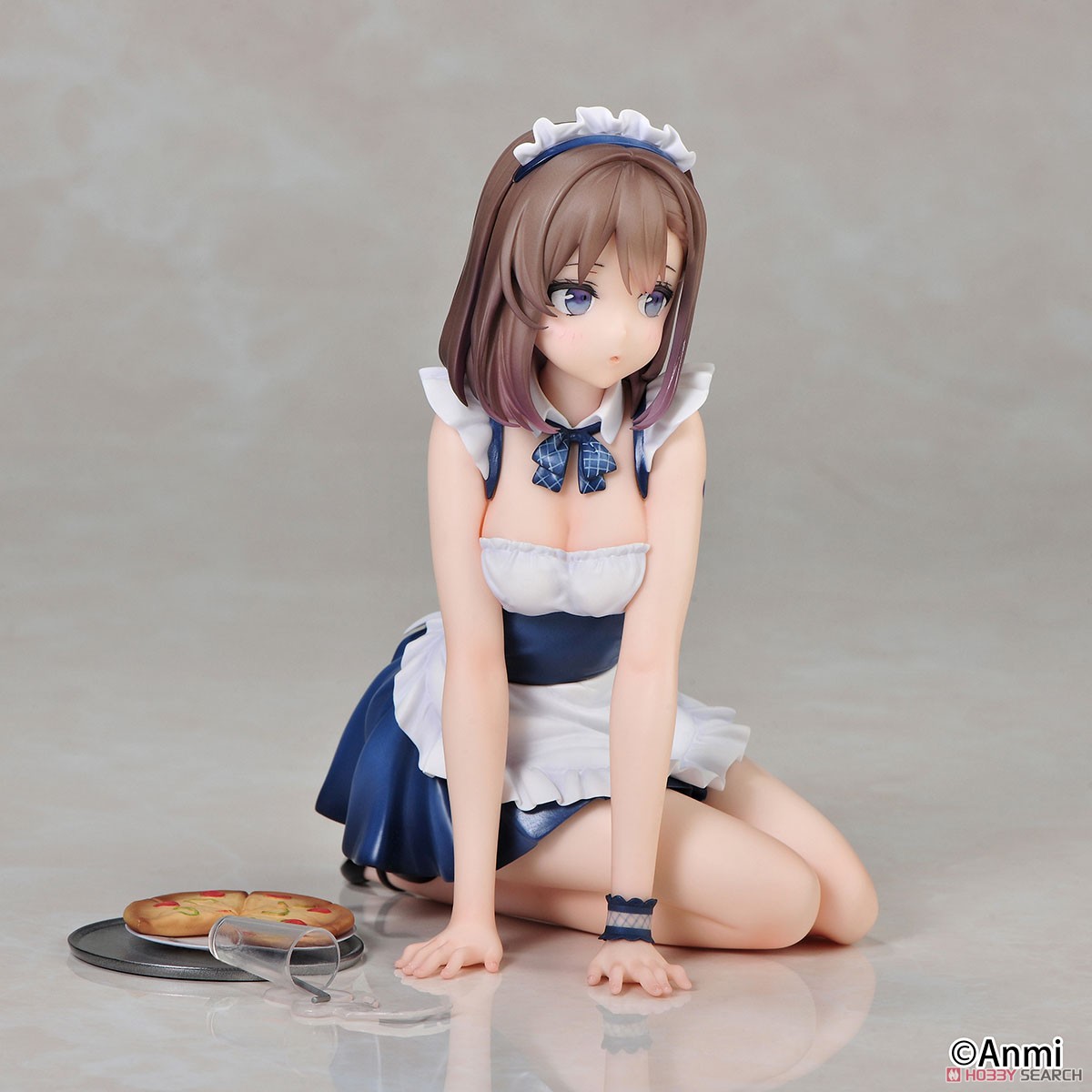 Anmi Gray Duckling in Maid`s Outfit (PVC Figure) Item picture2