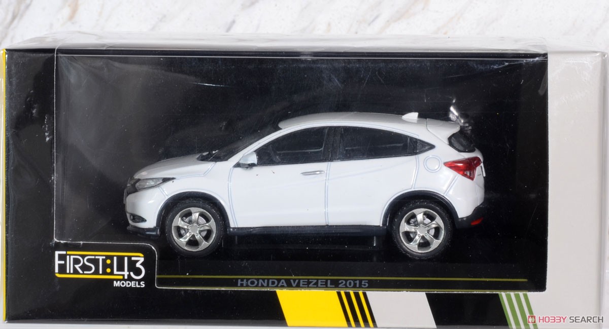 Honda Vezel 2015 White (Diecast Car) Package1