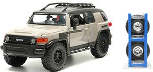 トヨタ FJ クルーザー ウォームグレー (ミニカー)