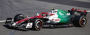 Alfa Romeo F1 Team ORLEN C42 No.24 Azerbaijan GP 2022 Zhou GuanYu (ミニカー)
