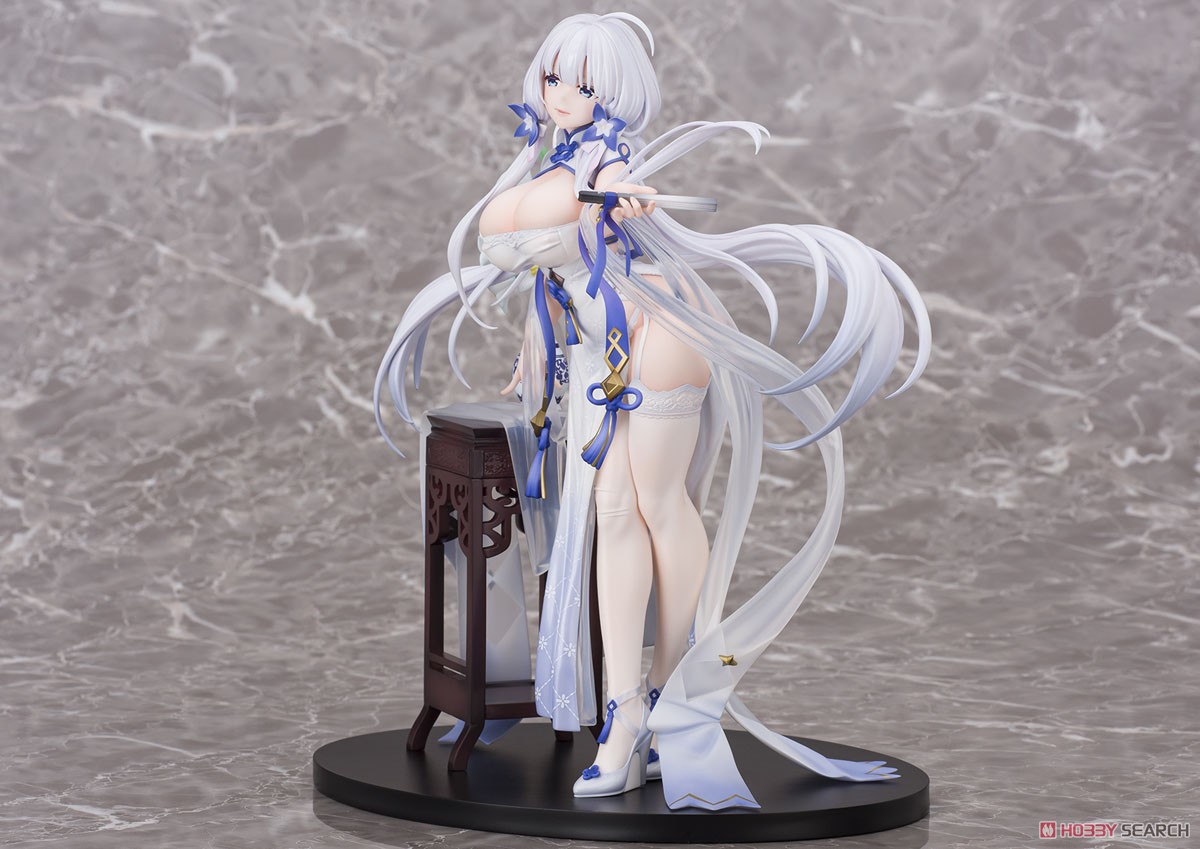 Illustrious: Maiden Lily`s Radiance Ver. (PVC Figure) Item picture2