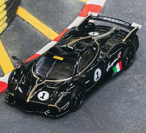 Pagani Huayra R Nero Oro (ミニカー)