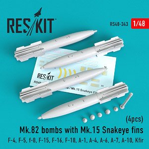 Mk.82 Bombs w/Mk.15 Snakeye Fins (4 Pieces) (Plastic model)