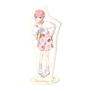 映画 五等分の花嫁 アクリルスタンド(Pastel Desserts) 1.中野一花 (キャラクターグッズ)