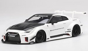 LB-Silhouette WORKS GT Nissan 35GT-RR Version 2 White (Diecast Car)
