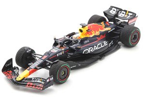 Oracle Red Bull Racing RB18 No.1 Oracle Red Bull Racing Winner Japanese GP 2022 2022 Formula One Drivers` Champion Max Verstappen With No.1 and World Champion Board (Diecast Car)