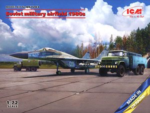 Soviet Military Airfield 1980s (Mikoyan-29 `9-13`, APA-50M (ZiL-131), ZiL-131Command Vehicle and Soviet PAG-14 Airfield Plates) (Plastic model)