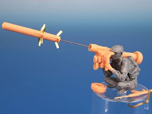 Ukrainian Soldier Firing FGM-148 Javelin (Plastic model)
