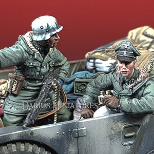 WWII ドイツ武装親衛隊 将校&MG42射撃手乗車セット 前線方向を示す (プラモデル)