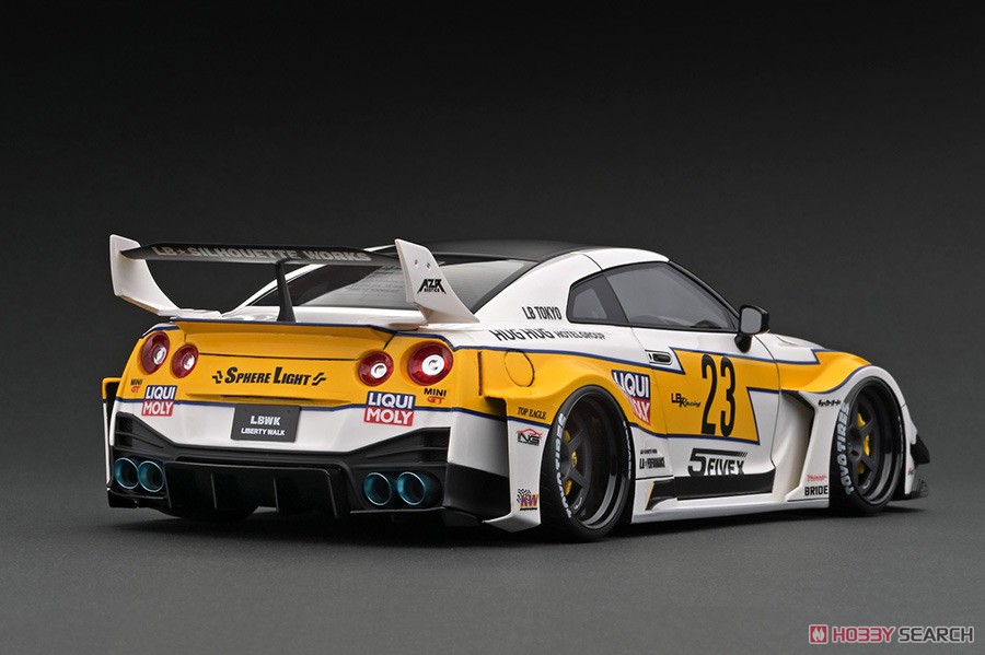 LB-Silhouette WORKS GT Nissan 35GT-RR White/Yellow With Engine (ミニカー) 商品画像3