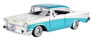 1957 Chevy Bel Air (White/Green) (ミニカー)
