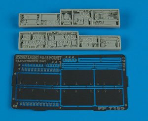 F/A-18 ホーネット エレクトロニックベイ (ハセガワ用) (プラモデル)
