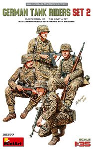 German Tank Riders Set 2 (Plastic model)