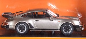 ポルシェ 911 ターボ 3.3 (930) 1977 ゴールドメタリック (ミニカー)