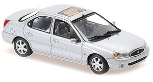 Ford Mondeo Saloon 1996 Silver Metallic (Diecast Car)