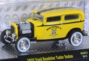 1932 Ford Tudor Sedan Mooneyes Yellow (Diecast Car)