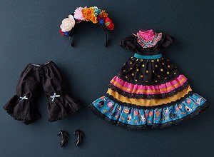 Harmonia Bloom Seasonal Outfit Set Gabriela (Black) (Fashion Doll)