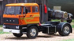 DAF 2800 1975 オレンジ (ミニカー)