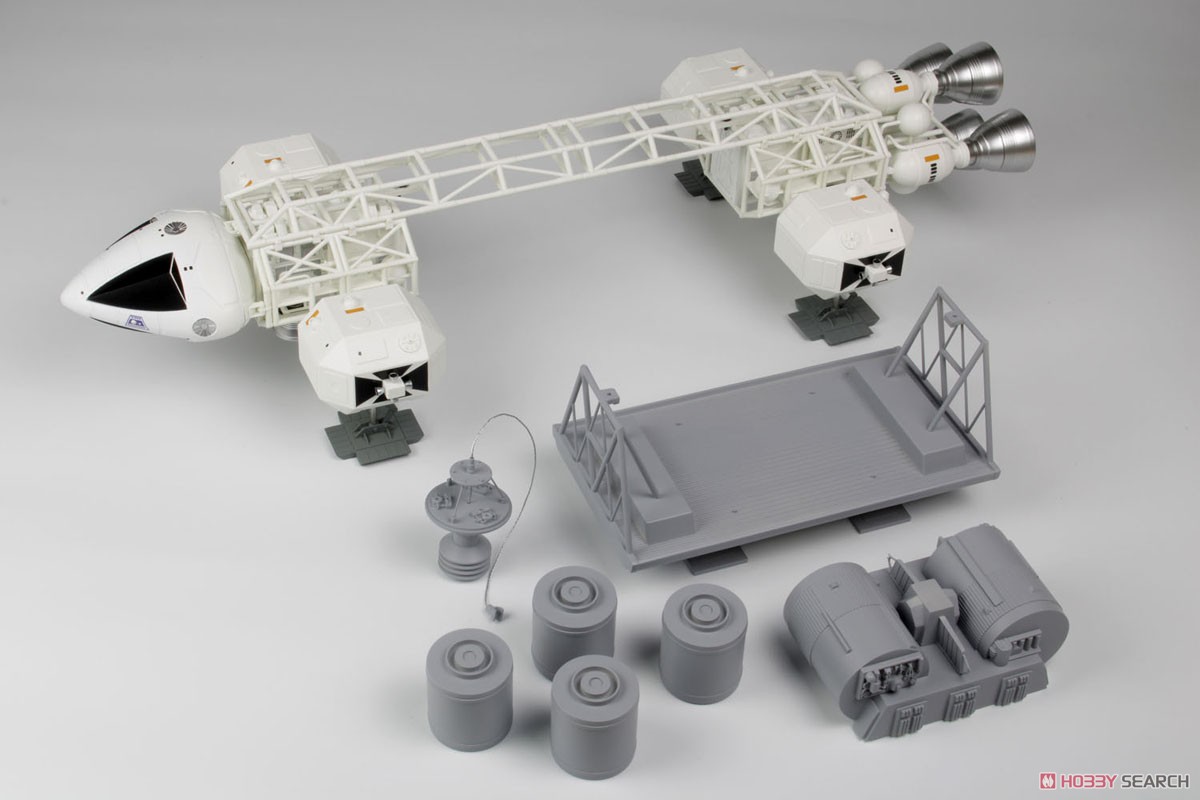 Space:1999 Eagle with Cargo Pod 2nd Edition (Plastic model) 商品画像1