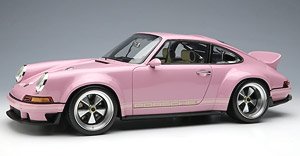 Singer 911 DLS Pink (Diecast Car)