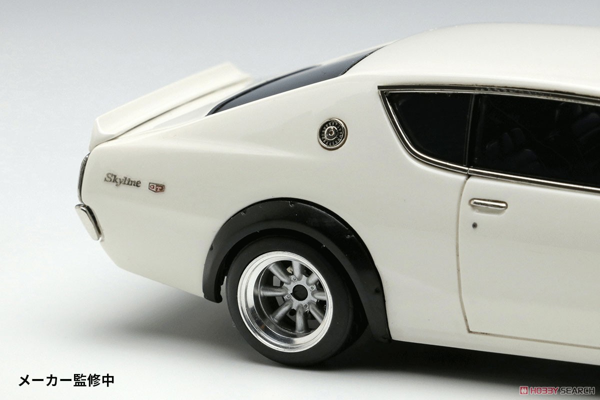 Nissan Skyline 2000 GT-R (KPGC110) 1973 with Chin Spoiler (RS Watanabe 8 Spork) White (Diecast Car) Item picture4