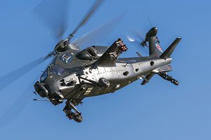 中国人民解放軍 Z-10 攻撃ヘリコプター (プラモデル)