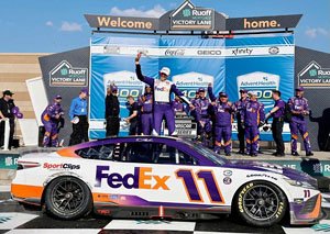 Denny Hamlin #11 Fedex Express Toyota Camry NASCAR 2023 Advethealth 400 Winner (Elite Series) (Diecast Car)