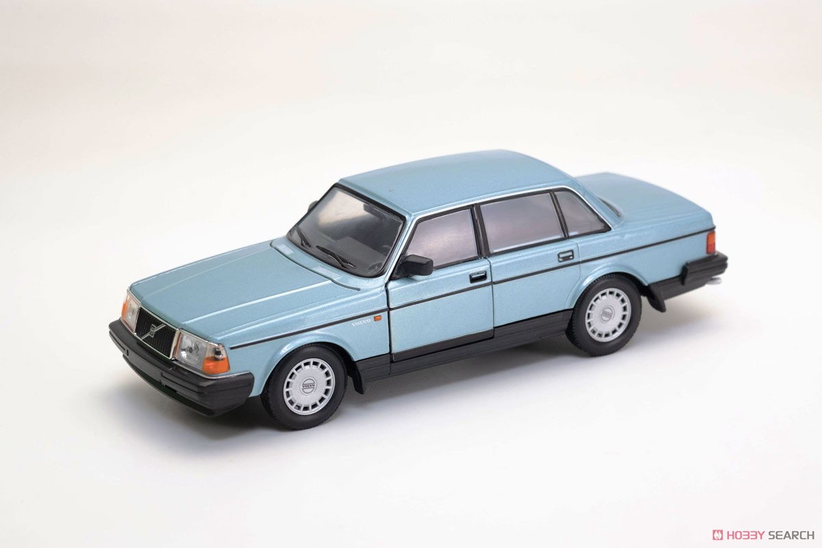 ボルボ 240 GL ライト メタリックブルー (ミニカー) 商品画像1